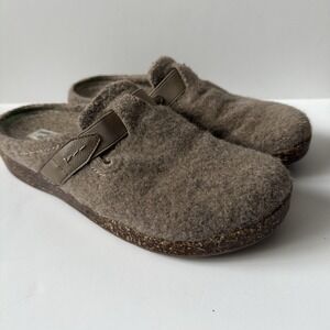 Earth Origins Jenna Clogs Tan Felt Wool Slip On Tan Strap Womens Size 8